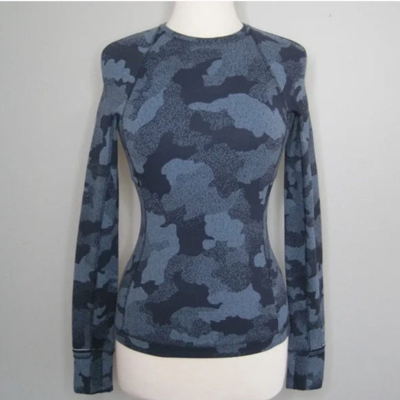 SOLD Lululemon Womens Blue Black Camo Runderful Long Sleeve Sz 12 EUC - Picture 11 of 11